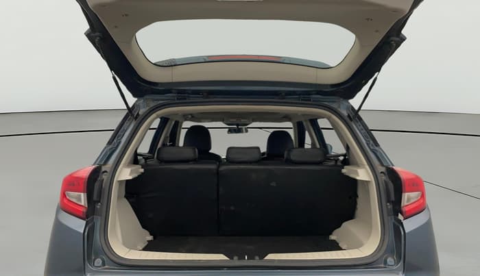 2021 Mahindra XUV300 W8 1.5 DIESEL, Diesel, Manual, 92,815 km, Boot Open Zoomed View