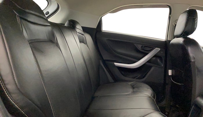2022 Tata NEXON XM PETROL, Petrol, Manual, 1,16,522 km, Right Side Rear Door Cabin