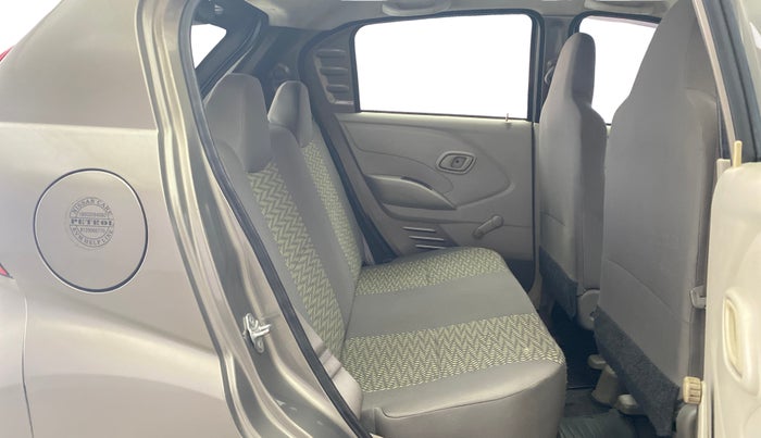 2016 Datsun Redi Go T (O), Petrol, Manual, 40,672 km, Right Side Rear Door Cabin