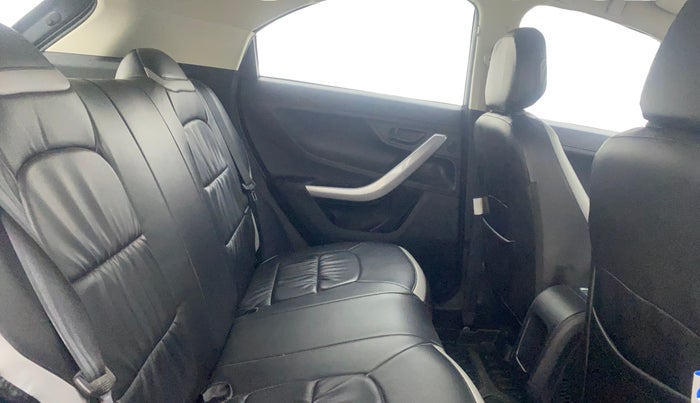 2023 Tata NEXON XM SUNROOF PETROL, Petrol, Manual, 19,528 km, Right Side Rear Door Cabin