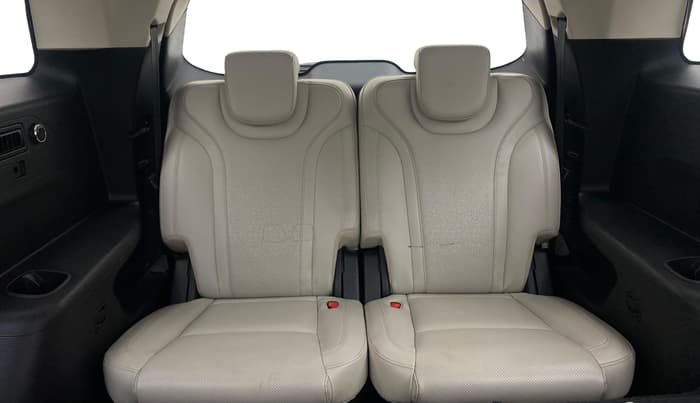2022 Mahindra XUV700 AX 7 P AT 7 STR, Petrol, Automatic, 78,909 km, Third Seat Row ( optional )