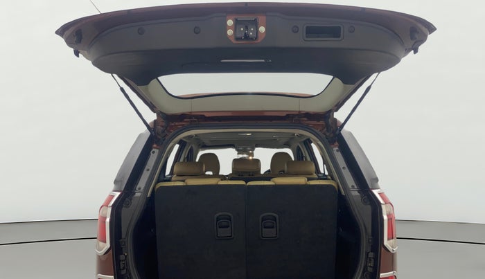 2021 Mahindra XUV500 W11(O), Diesel, Manual, 21,359 km, Boot Door Open