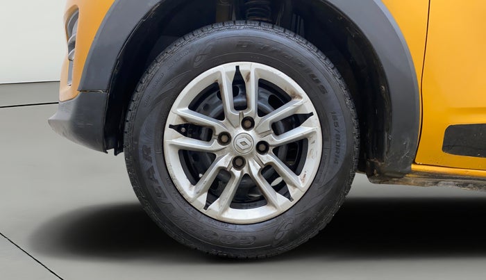 2020 Renault TRIBER RXL MT, Petrol, Manual, 93,801 km, Left Front Wheel