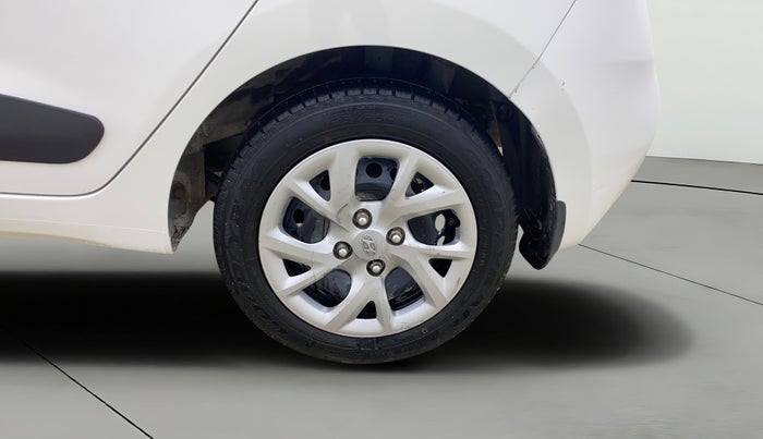 2017 Hyundai Grand i10 MAGNA 1.2 KAPPA VTVT, CNG, Manual, 55,274 km, Left Rear Wheel