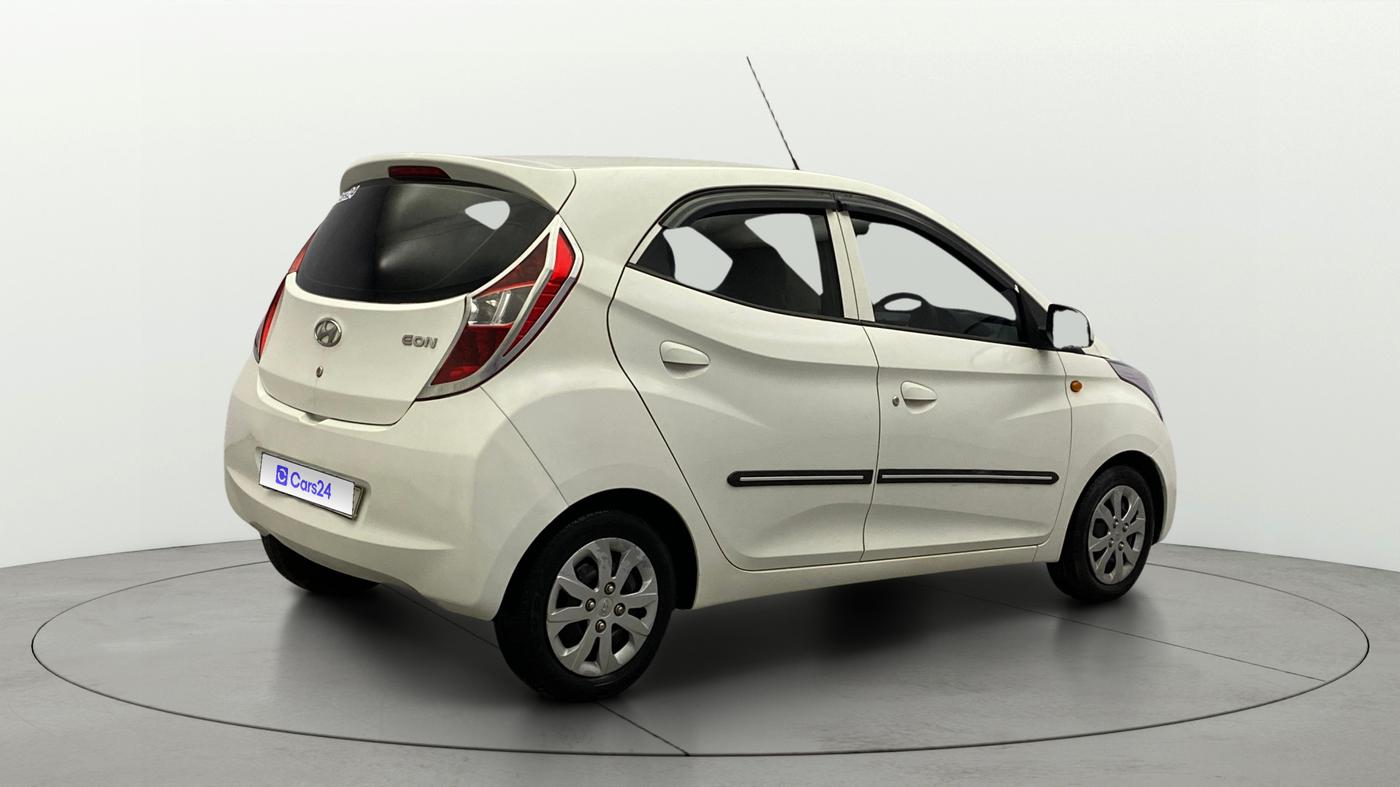 2018 Hyundai Eon SPORTZ, Petrol, Manual, 22,380 km, Right Back Diagonal