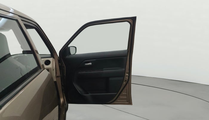 2019 Maruti New Wagon-R VXI (O) 1.0 AMT , Petrol, Automatic, 24,256 km, RHS Front Door