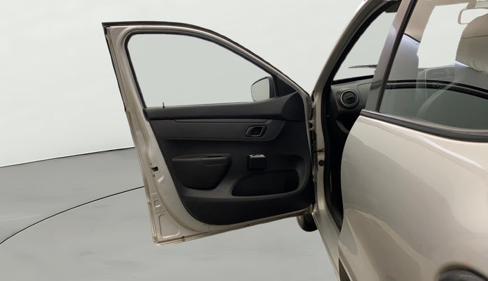 2017 Renault Kwid RXL, Petrol, Manual, 32,705 km, LHS Front Door