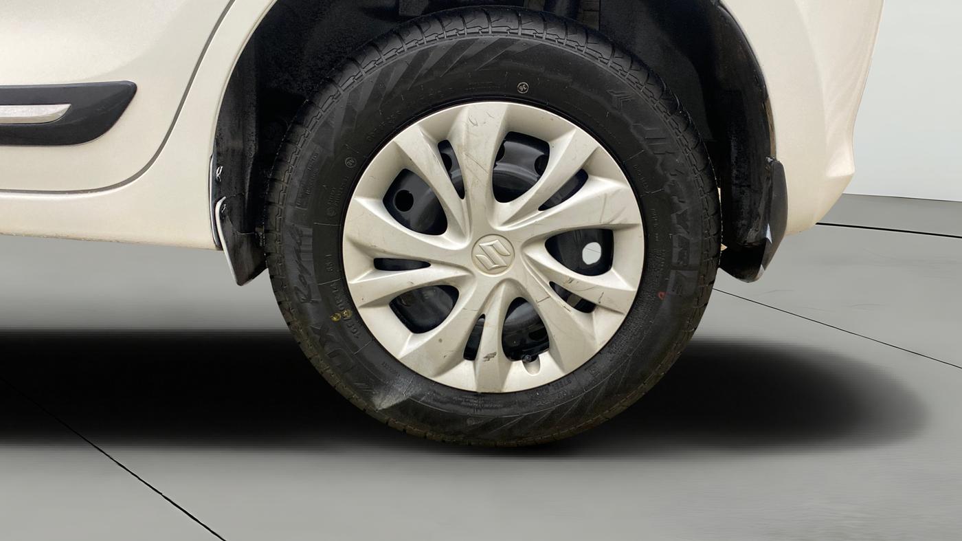 2022 Maruti Swift VXI AMT, Petrol, Automatic, 46,664 km, Left Rear Wheel