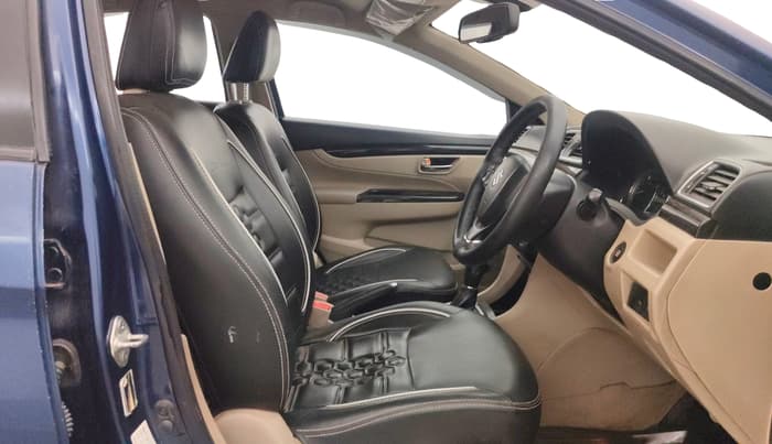 2017 Maruti Ciaz ZETA 1.4  AT PETROL, Petrol, Automatic, 68,611 km, Right Side Front Door Cabin