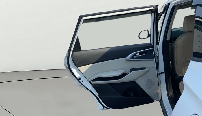 2022 KIA CARENS PREMIUM 1.4 PETROL 7 STR, Petrol, Manual, 67,834 km, LHS Rear Door