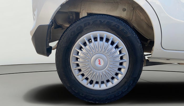 2018 Maruti Alto 800 LXI, Petrol, Manual, 43,734 km, Right Rear Wheel