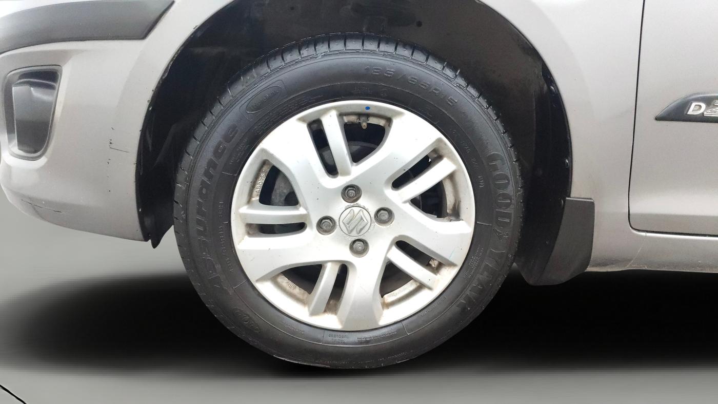 2014 Maruti Swift Dzire ZXI, Petrol, Manual, 58,809 km, Left Front Wheel