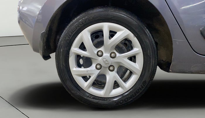 2018 Hyundai Grand i10 SPORTZ 1.2 KAPPA VTVT, Petrol, Manual, 28,992 km, Right Rear Wheel