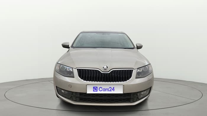 2016 Skoda Octavia STYLE PLUS AT 1.8 TSI, Petrol, Automatic, 1,23,273 km, Front