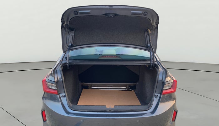 2022 Honda City 1.5L I-VTEC V MT 5TH GEN, Petrol, Manual, 1,35,185 km, Boot Door Open