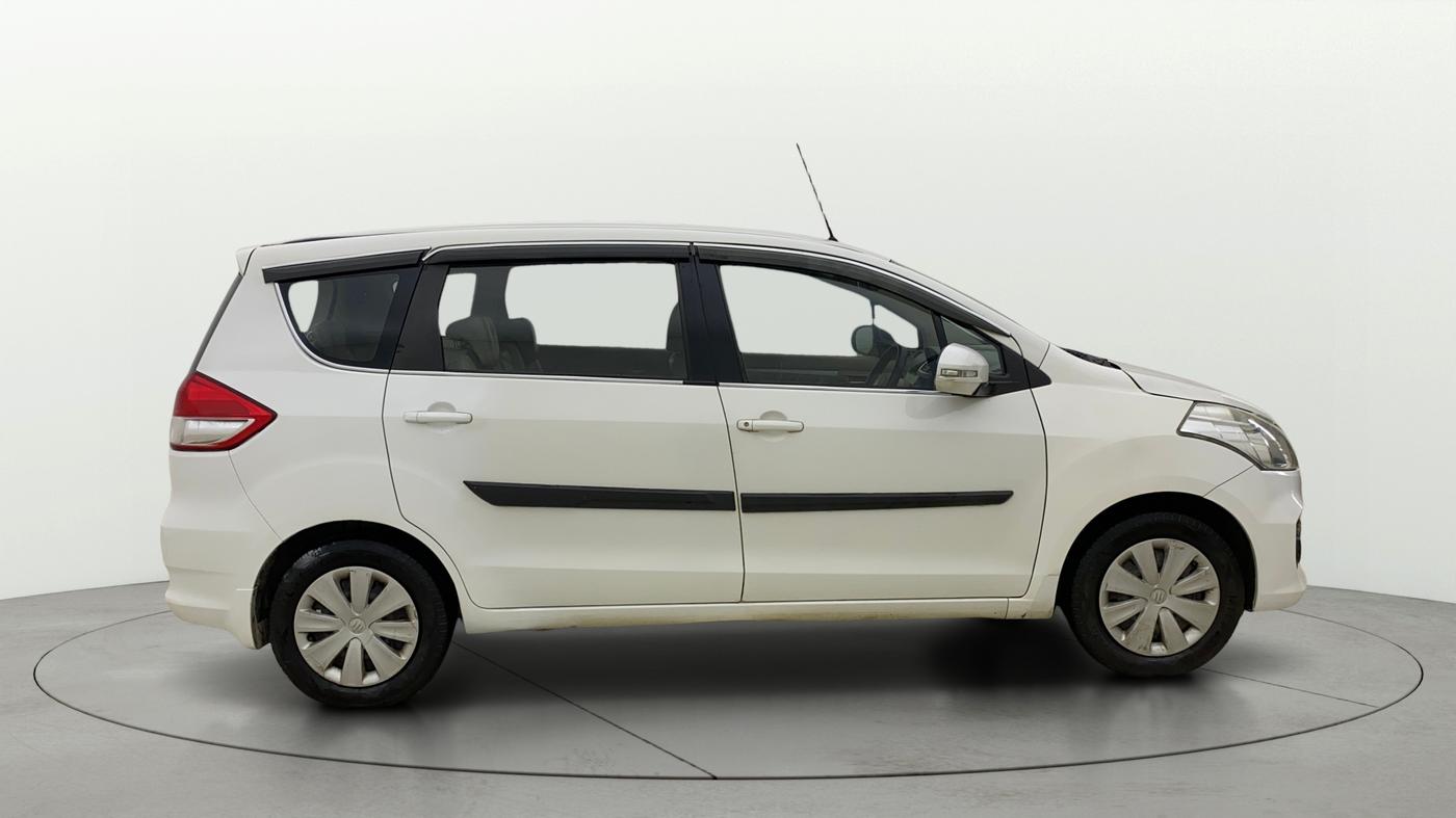 2016 Maruti Ertiga VXI, CNG, Manual, 44,162 km, Right Side View