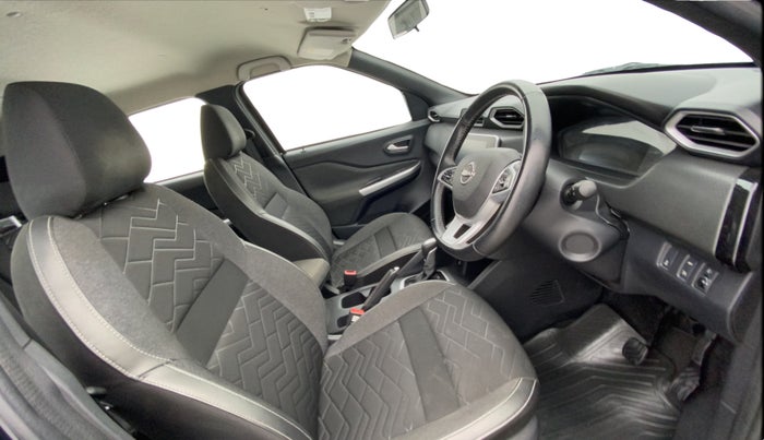 2023 Nissan MAGNITE XV PREMIUM TURBO CVT, Petrol, Automatic, 18,958 km, Right Side Front Door Cabin