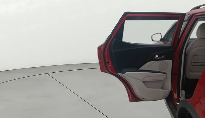 2022 Mahindra XUV300 W8 (O) 1.2 PETROL AMT, Petrol, Automatic, 12,444 km, LHS Rear Door
