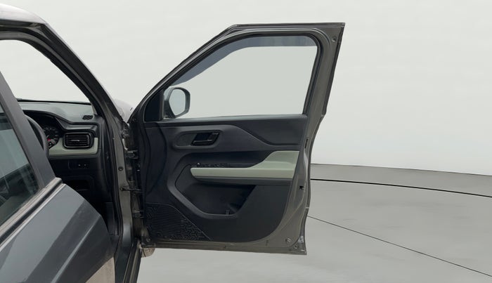 2023 Tata PUNCH ADVENTURE MT, Petrol, Manual, 25,670 km, RHS Front Door