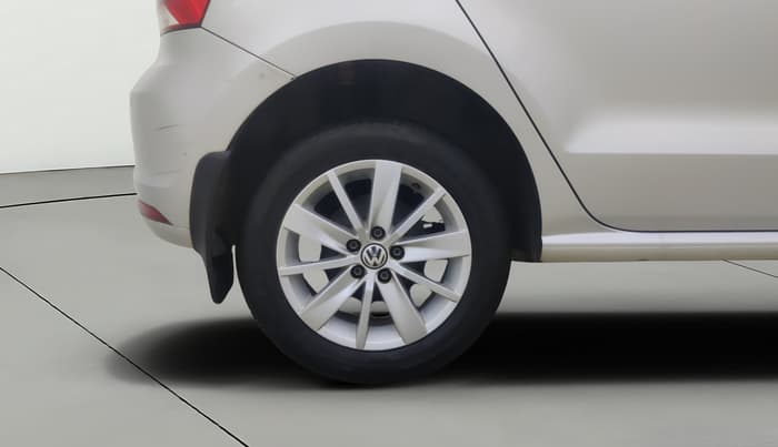 2016 Volkswagen Polo HIGHLINE1.2L, Petrol, Manual, 54,763 km, Right Rear Wheel