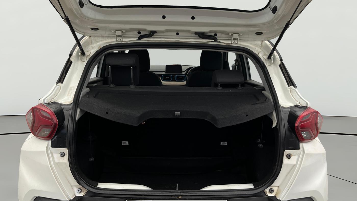 2023 Tata PUNCH CREATIVE  MT, Petrol, Manual, 15,089 km, Boot Open Zoomed View