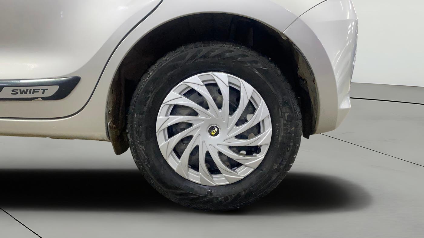 2024 Maruti Swift VXI, CNG, Manual, 11,703 km, Left Rear Wheel