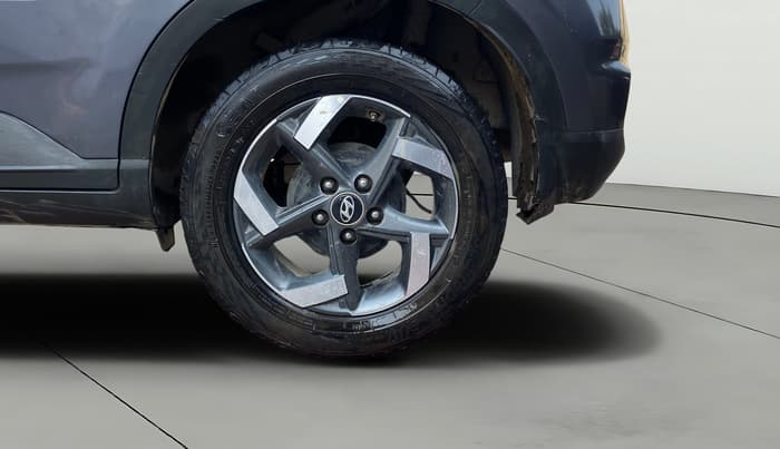2020 Hyundai VENUE SX 1.0 (O) TURBO, Petrol, Manual, 1,16,800 km, Left Rear Wheel