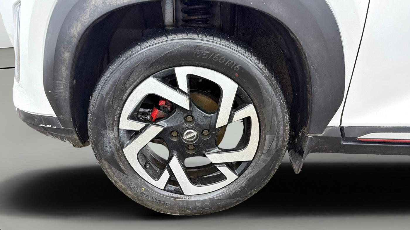 2022 Nissan MAGNITE XV TURBO CVT RED EDITION, Petrol, Automatic, 78,224 km, Left Front Wheel