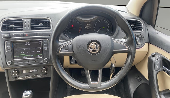 2017 Skoda Rapid STYLE 1.5 TDI AT, Diesel, Automatic, 83,221 km, Steering Wheel Close Up
