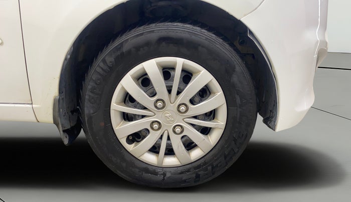 2013 Hyundai i10 SPORTZ 1.2, Petrol, Manual, 40,837 km, Right Front Wheel