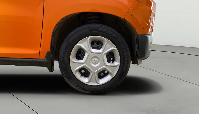 2022 Maruti S PRESSO VXI (O) CNG, CNG, Manual, 34,823 km, Right Front Wheel