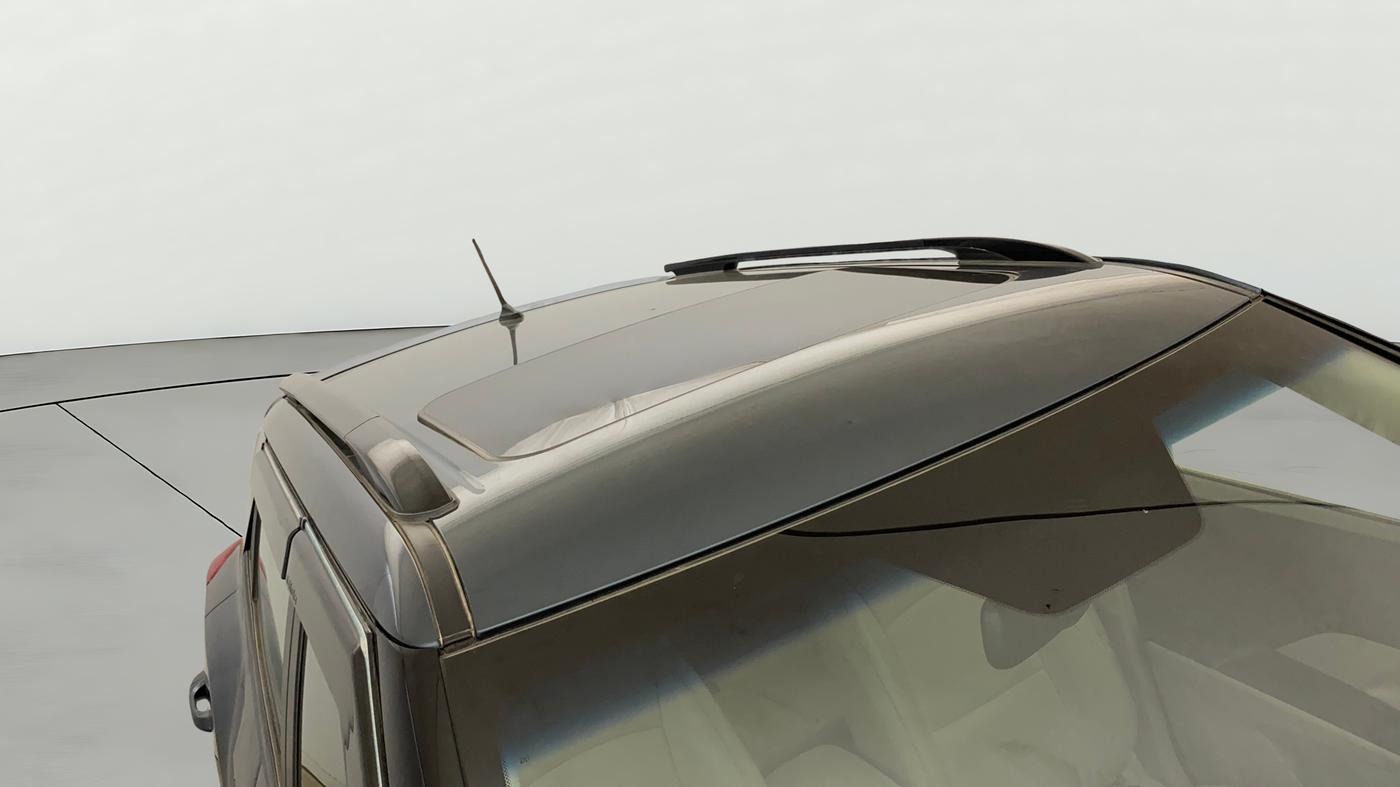 2022 Mahindra XUV300 W8 (O) 1.2 PETROL AMT, Petrol, Automatic, 47,638 km, Roof