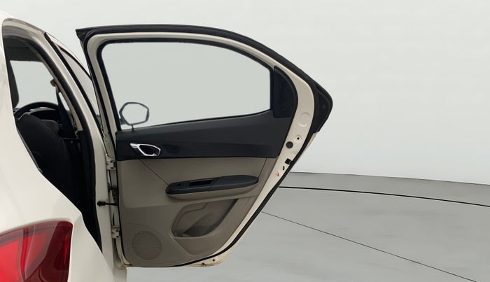 2018 Tata Tiago XZ PETROL, Petrol, Manual, 98,875 km, RHS Rear Door
