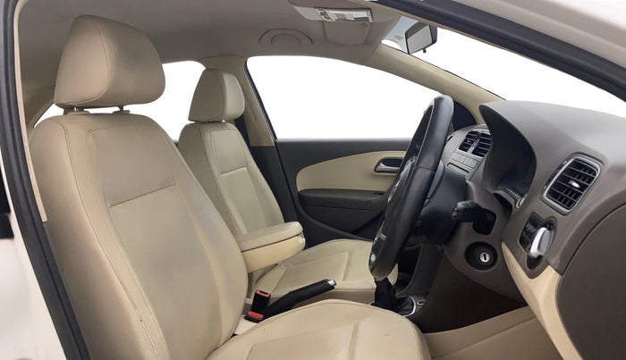 2012 Volkswagen Vento HIGHLINE 1.6 MPI, Petrol, Manual, 1,07,051 km, Right Side Front Door Cabin