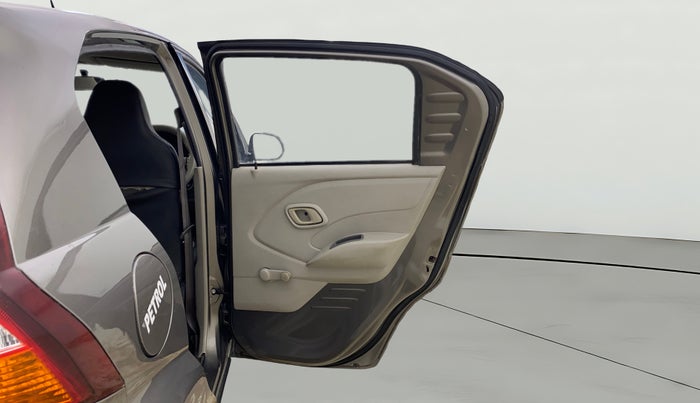 2016 Datsun Redi Go T (O), Petrol, Manual, 86,474 km, RHS Rear Door