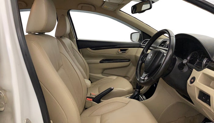 2016 Maruti Ciaz ZXI+ AT, Petrol, Automatic, 80,619 km, Right Side Front Door Cabin