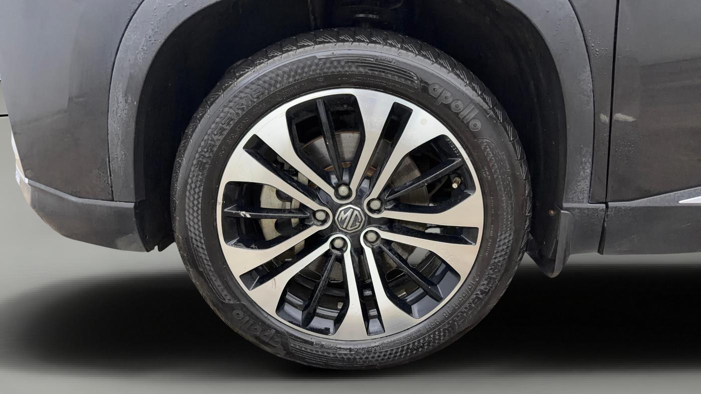 2023 MG HECTOR PLUS SHARP PRO 2.0 TURBO DIESEL 6 STR, Diesel, Manual, 1,15,403 km, Left Front Wheel