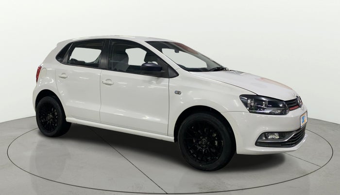 2015 Volkswagen Polo HIGHLINE1.2L, Petrol, Manual, 94,289 km, Right Front Diagonal