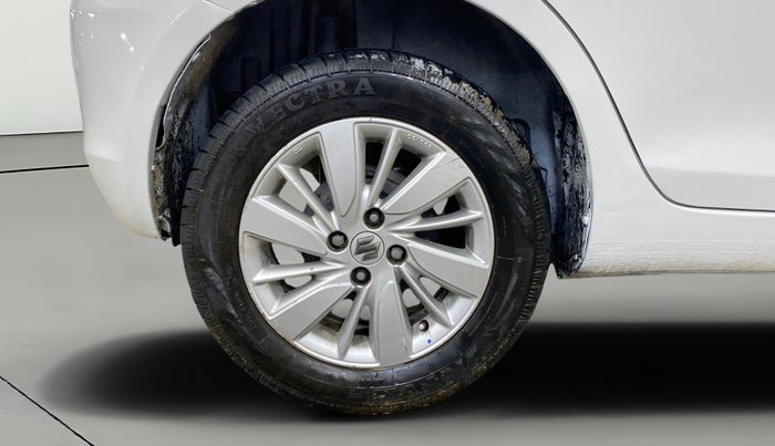 2015 Maruti Swift ZXI, Petrol, Manual, 79,510 km, Right Rear Wheel