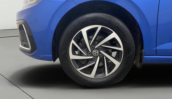 2022 Volkswagen VIRTUS TOPLINE TSI 1.0 MT, Petrol, Manual, 63,711 km, Left Front Wheel