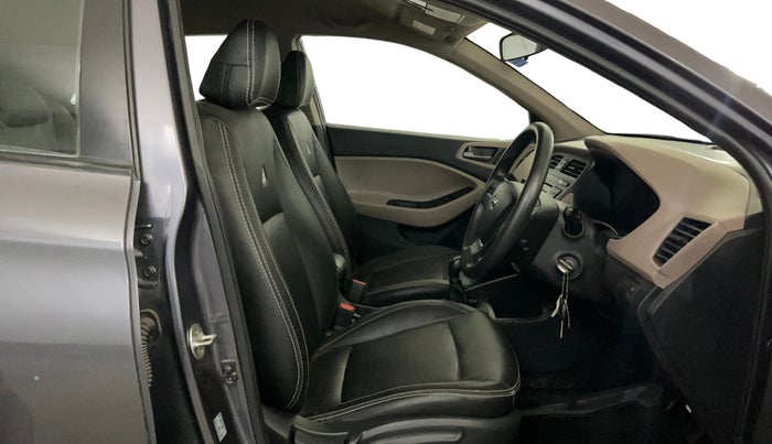 2017 Hyundai Elite i20 SPORTZ 1.2, Petrol, Manual, 61,307 km, Right Side Front Door Cabin