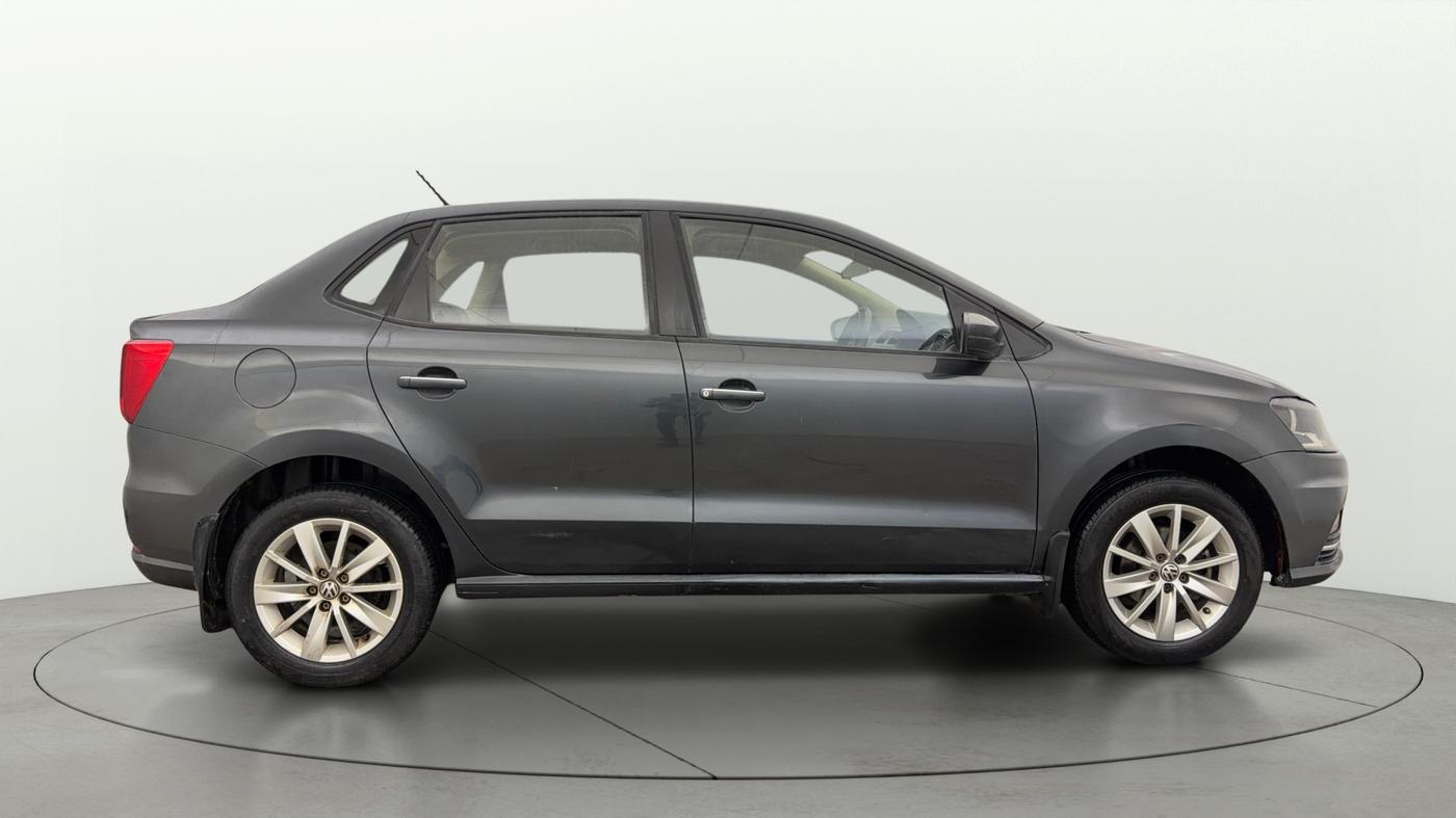 2017 Volkswagen Ameo HIGHLINE1.2L PLUS 16 ALLOY, Petrol, Manual, 82,189 km, Right Side View
