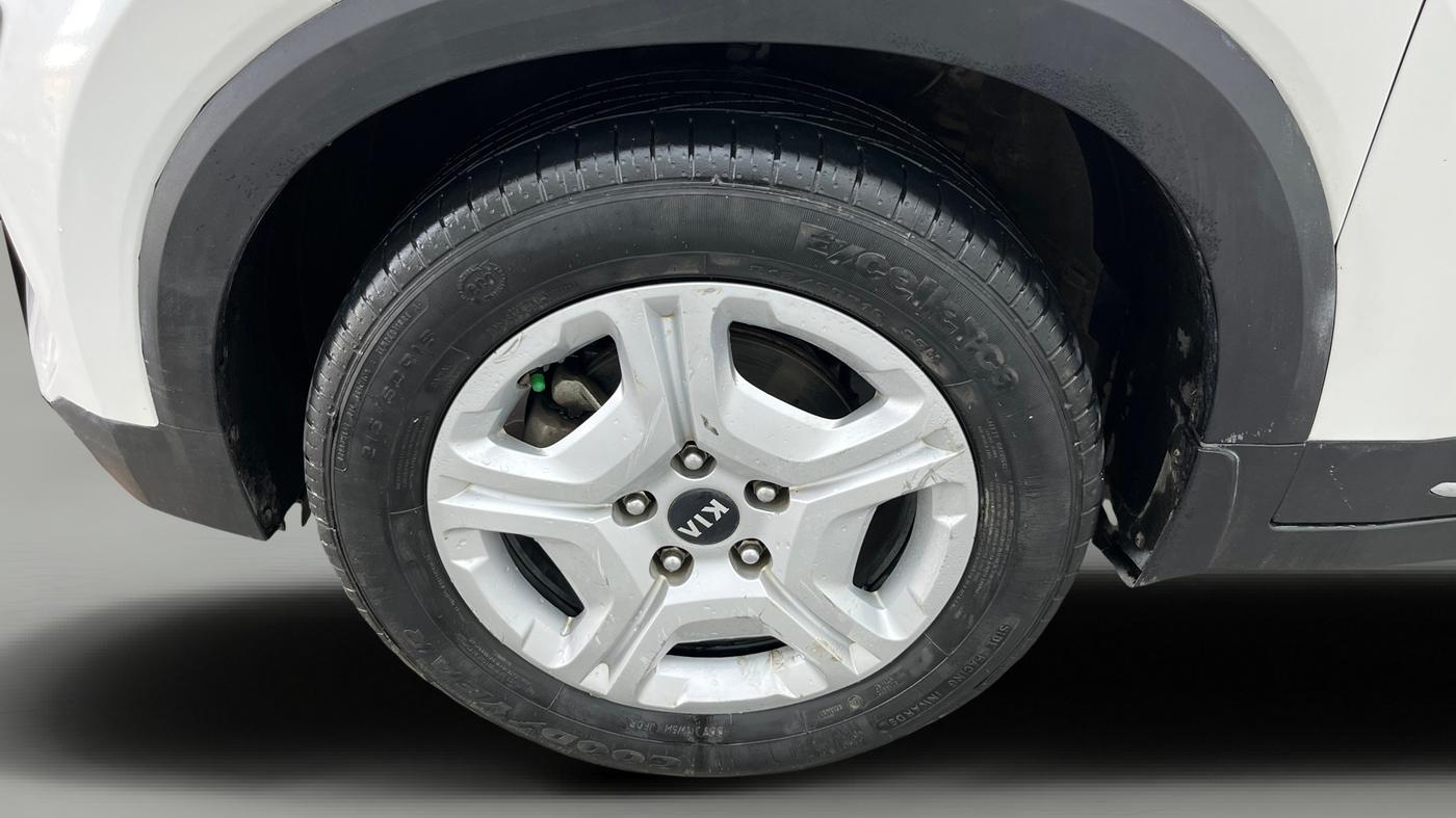 2021 KIA SONET HTX 1.5, Diesel, Manual, 70,806 km, Left Front Wheel