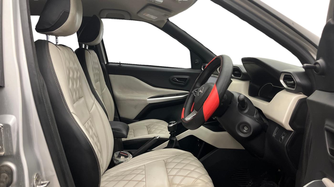 2023 Nissan MAGNITE XE, Petrol, Manual, 52,126 km, Right Side Front Door Cabin