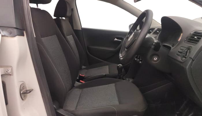 2017 Volkswagen Polo COMFORTLINE 1.2L, Petrol, Manual, 85,807 km, Right Side Front Door Cabin