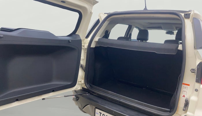 2021 Ford Ecosport TITANIUM 1.5L DIESEL, Diesel, Manual, 49,116 km, Boot Open Zoomed View