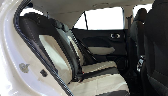 2023 Hyundai VENUE SX 1.2 PETROL, Petrol, Manual, 24,199 km, Right Side Rear Door Cabin