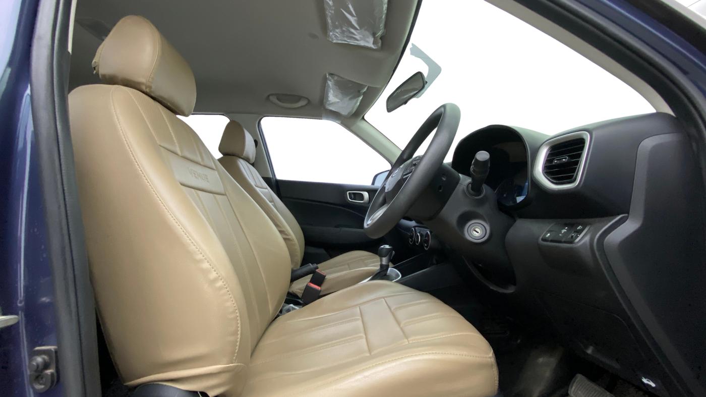 2022 Hyundai VENUE S (O) 1.0 Turbo Petrol DCT, Petrol, Automatic, 27,906 km, Right Side Front Door Cabin