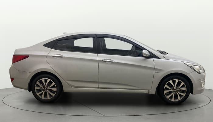 2016 Hyundai Verna 1.6 VTVT SX, Petrol, Manual, 66,390 km, Right Side View