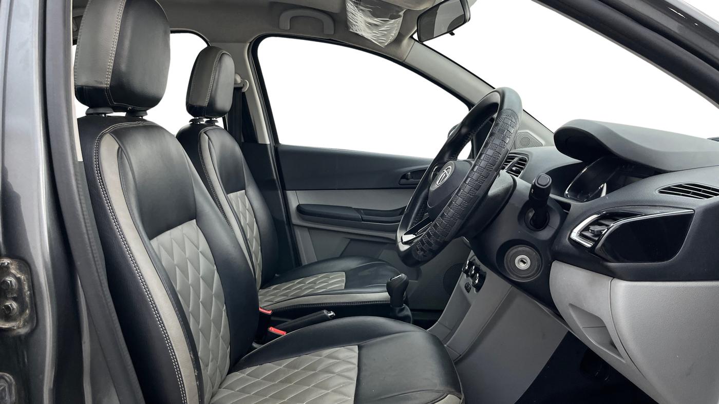 2021 Tata Tiago XT PETROL, Petrol, Manual, 36,013 km, Right Side Front Door Cabin